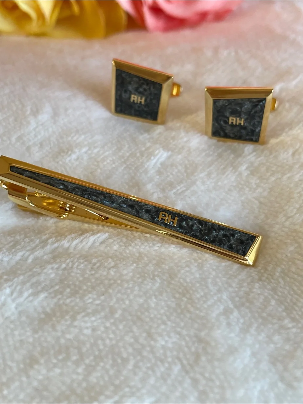 New Vintage Rykiel Homme Gold Monogram RH Tie-Clip and Cufflinks Set Rare